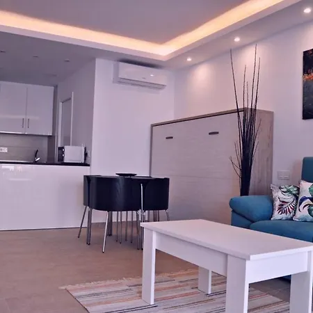 Apartamento Cerca De Puerto Banus Y La Playa Apartment *